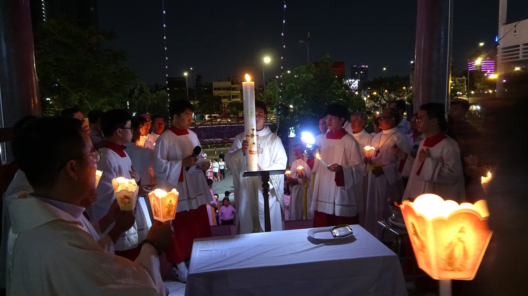 Giáo xứ Vĩnh Hội: Đêm Canh Thức Vượt Qua