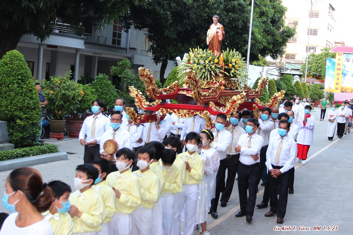 Giáo xứ Tân Phú: Chầu Lượt và Mừng bổn mạng 3-5-2021