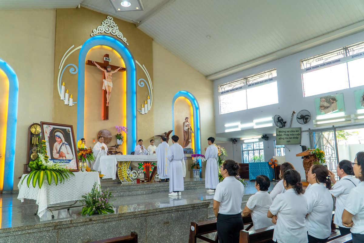 Caritas Hạt Thủ Đức: mừng kính Thánh Bổn mạng Têrêsa Calcutta ngày 2-9-2023