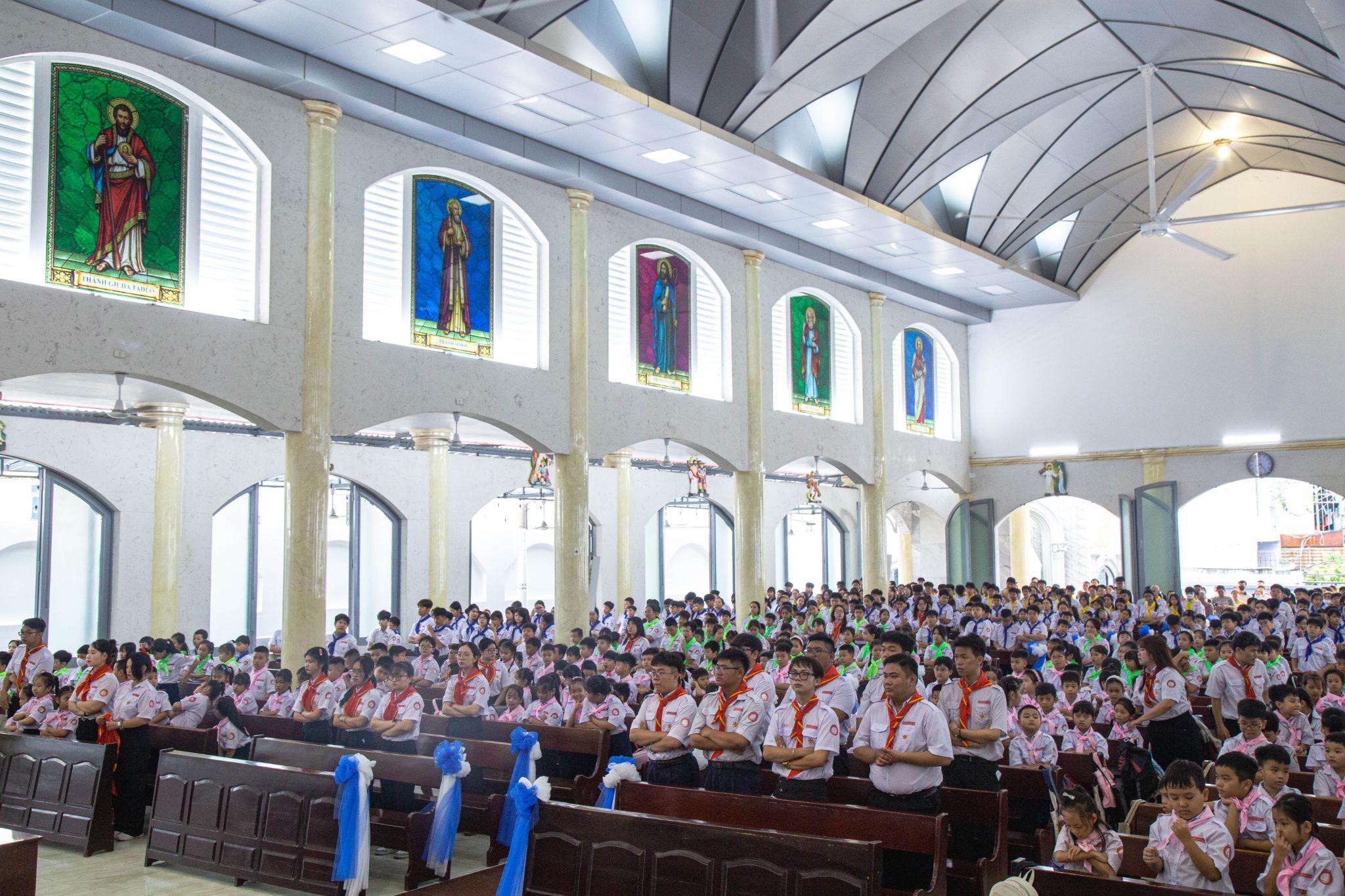Giáo xứ Hy Vọng: Thánh lễ khai giảng năm học Giáo lý