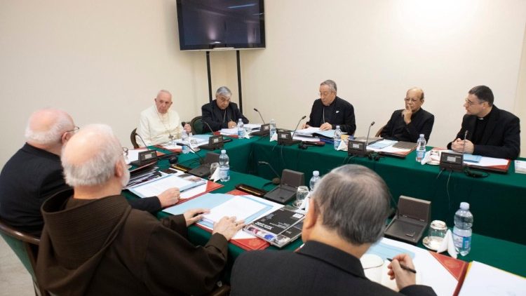 Hội đồng Hồng y cố vấn tiếp tục nghiên cứu về Tông hiến mới
