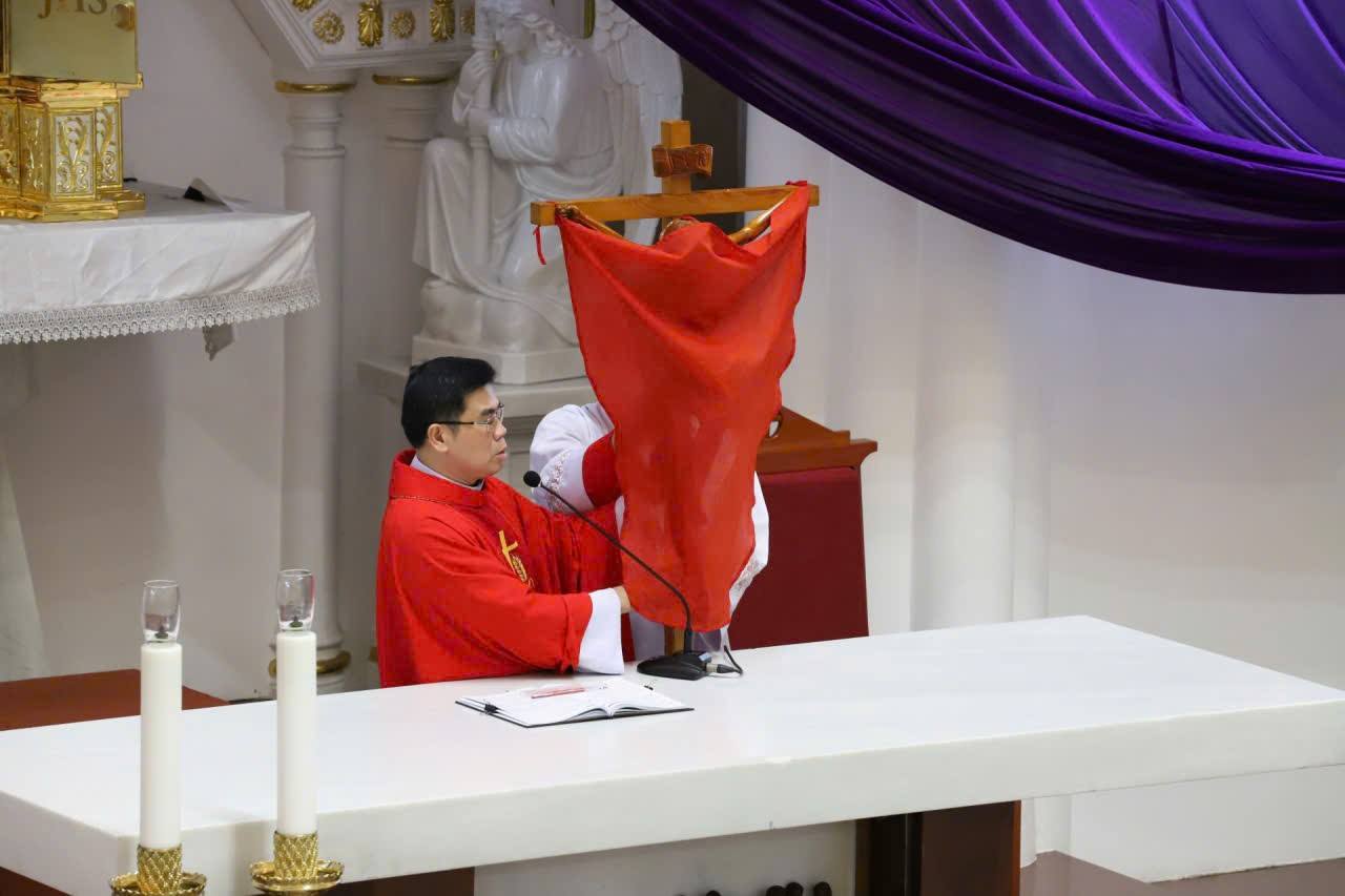 Giáo xứ Bắc Hà: Cử hành nghi thức Thứ Sáu Tuần Thánh 2026