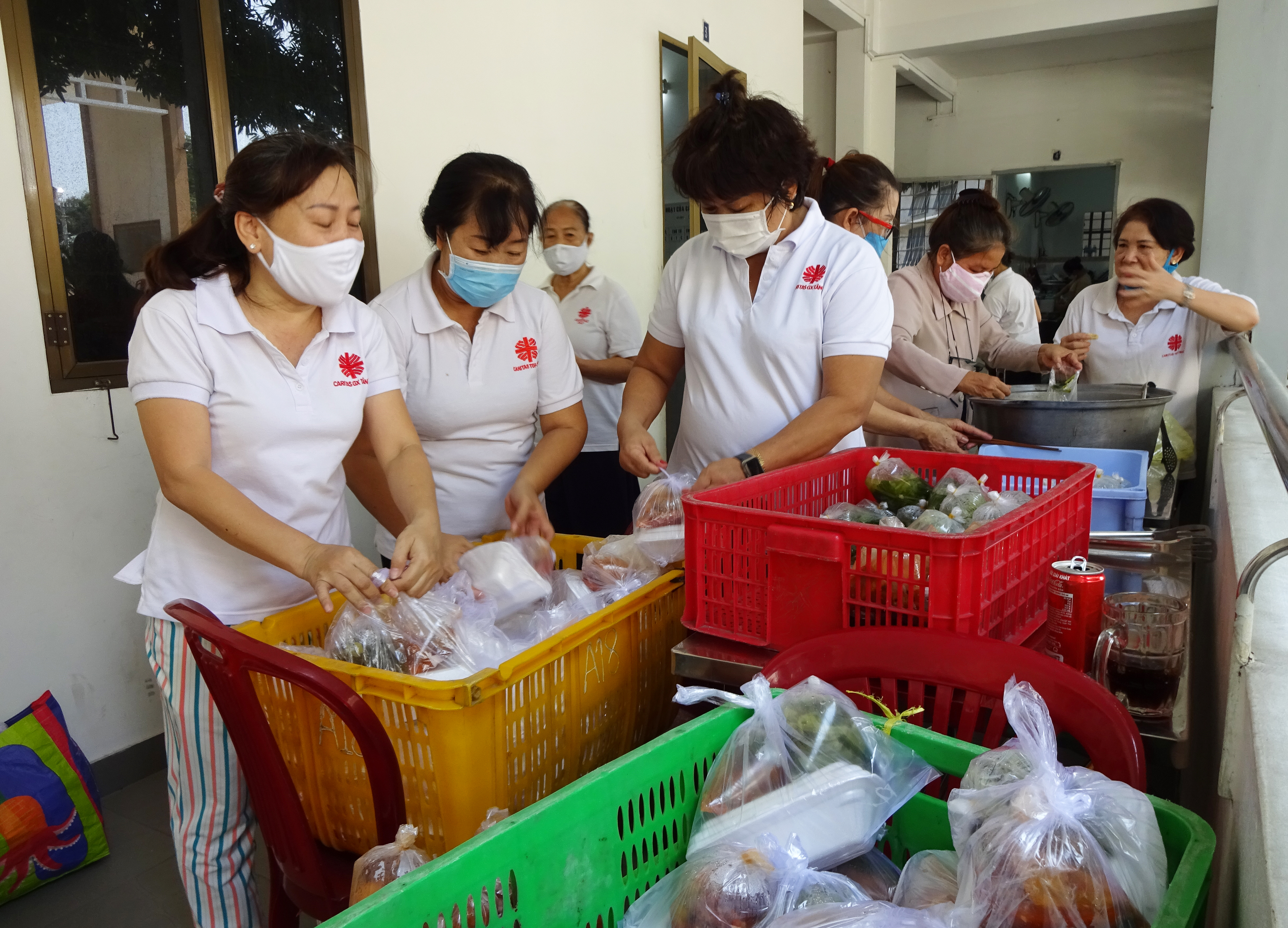 Ban Caritas giáo xứ Tân Phú: Bếp ăn yêu thương