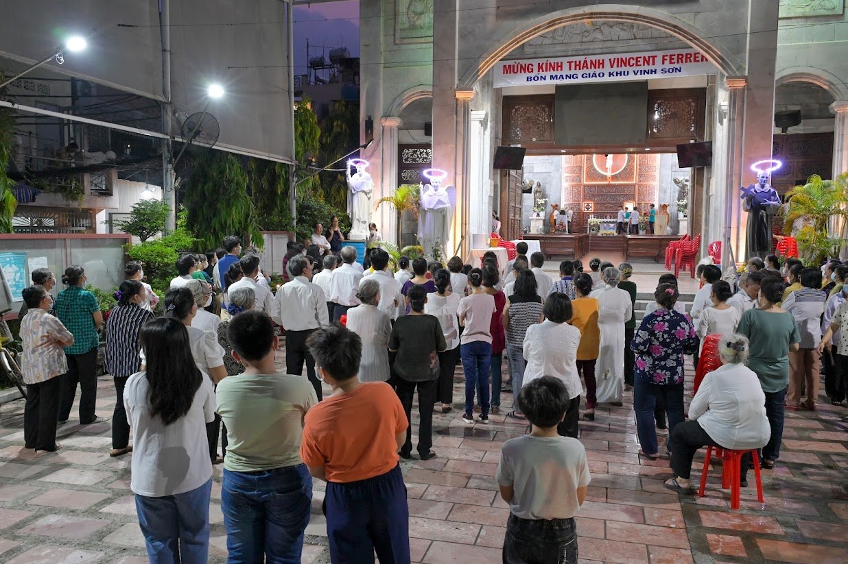 Giáo xứ Vĩnh Hòa: Mừng lễ bổn mạng giáo họ Vinh Sơn  - 2023