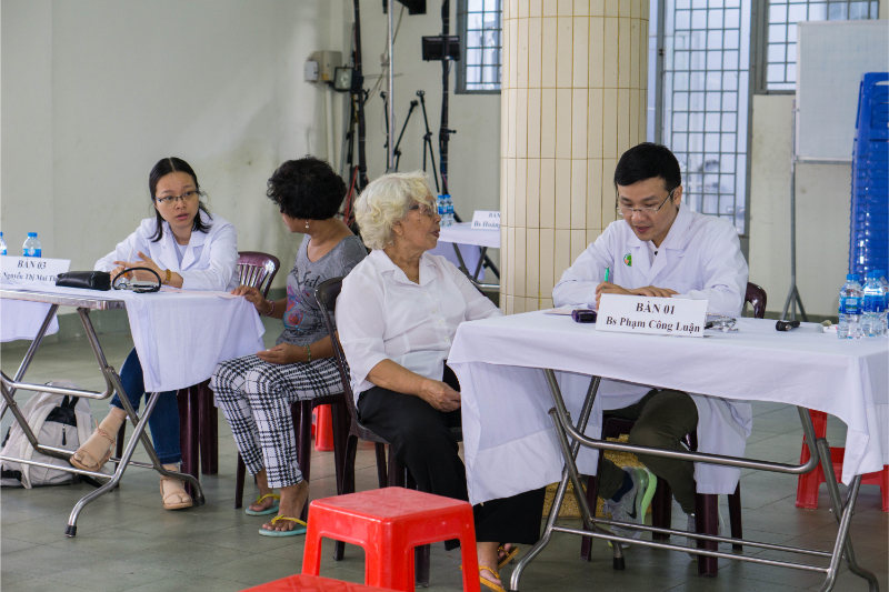 Giáo xứ Phú Bình: Khám bệnh và phát thuốc miễn phí
