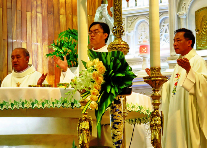 Giáo xứ Thị Nghè: Đón cha phó Gioan Bosco Phạm Khôi Nguyên - Legio Mariae họp bạn