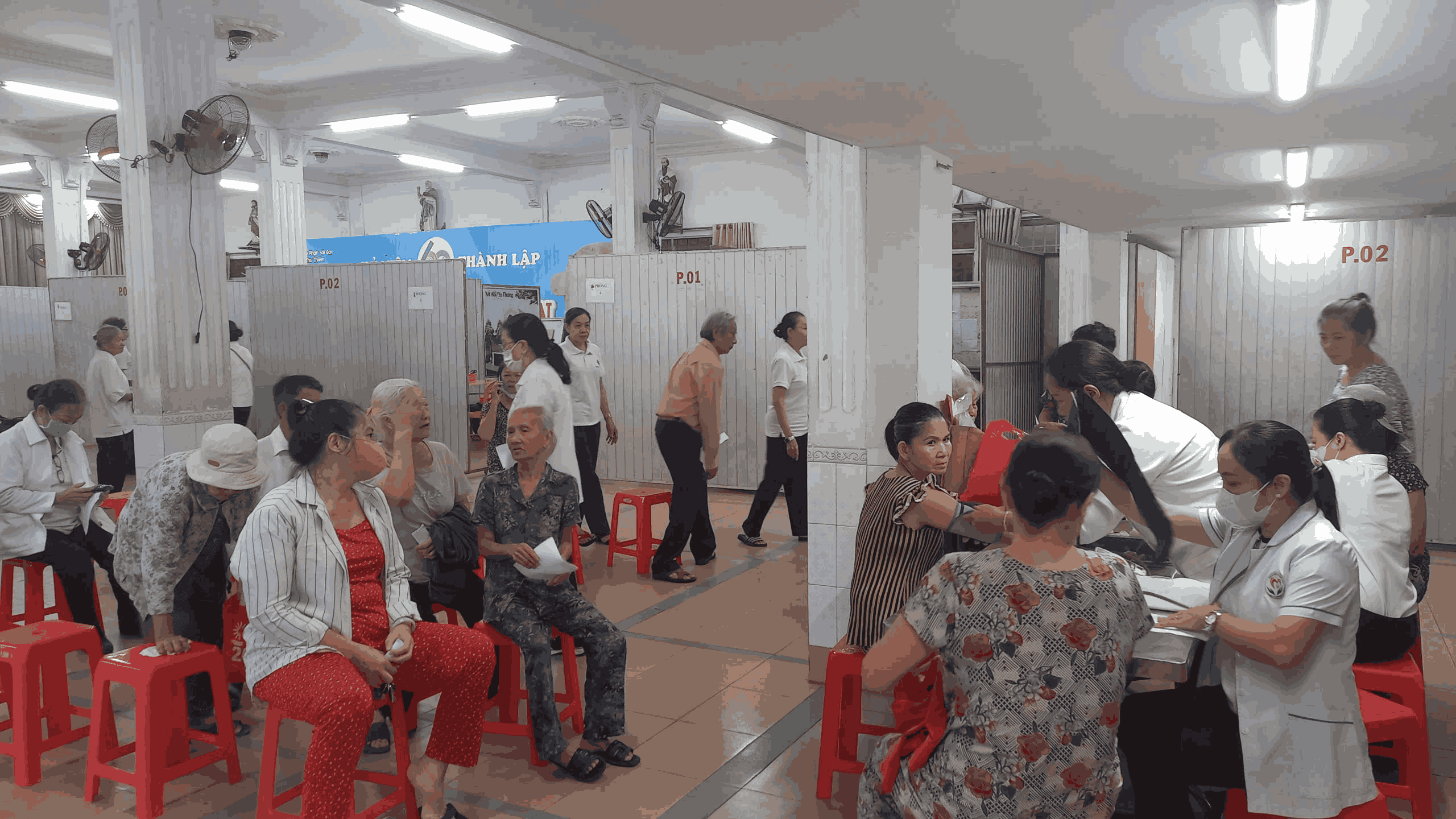 Giáo xứ Thánh Linh: Chương trình khám bệnh, phát thuốc cho người nghèo trong Mùa Vọng Năm Thánh 2025