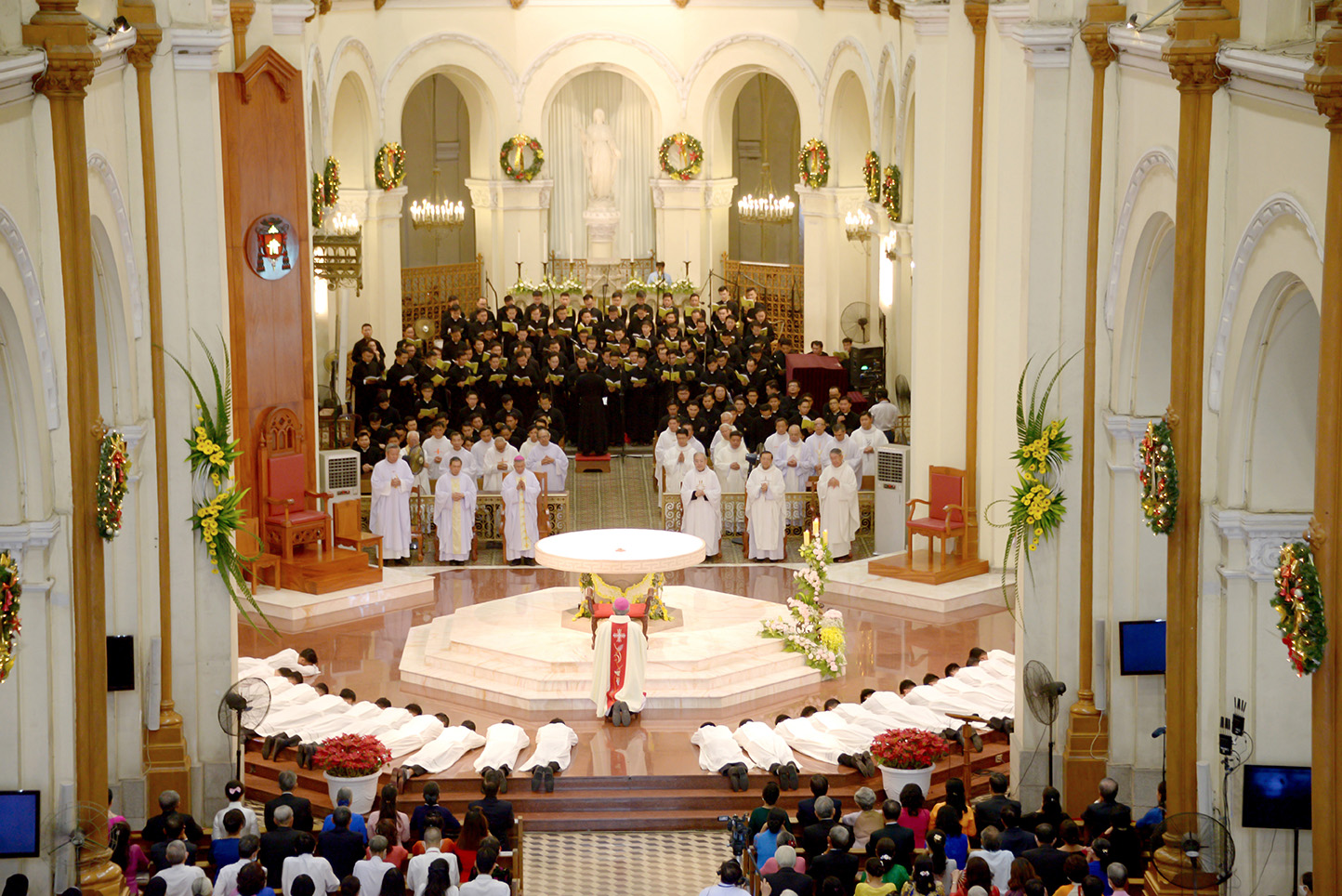 TGP Sài Gòn: Thánh lễ truyền chức 22 Phó tế ngày 7-1-2021