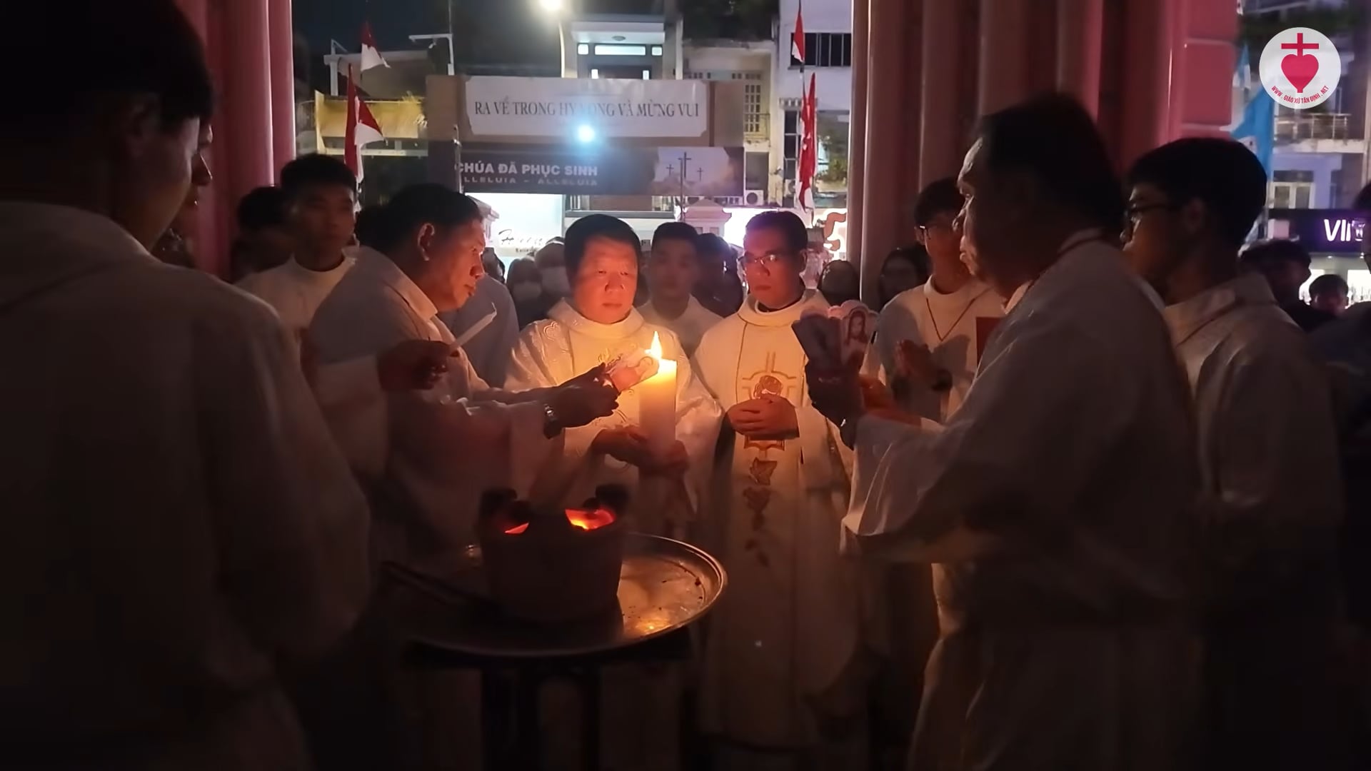 Giáo xứ Tân Định: Lễ vọng Phục Sinh - 2026