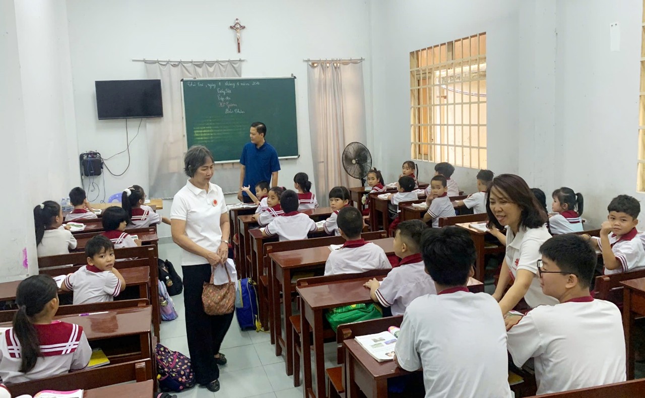 Caritas Tân Phú: Hành trình yêu thương, chia sẻ niềm vui Phục Sinh đến các mái ấm