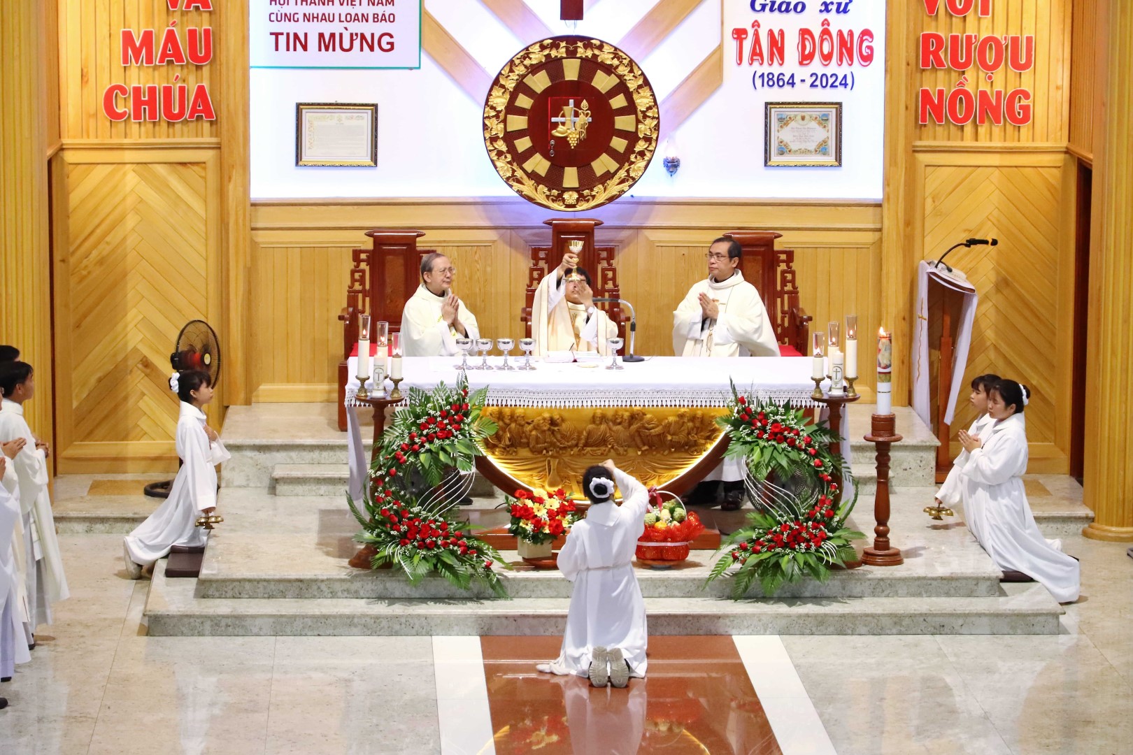 Thánh lễ Tạ ơn mừng kỷ niệm 1 năm Linh mục Giuse Phạm Văn Nam
