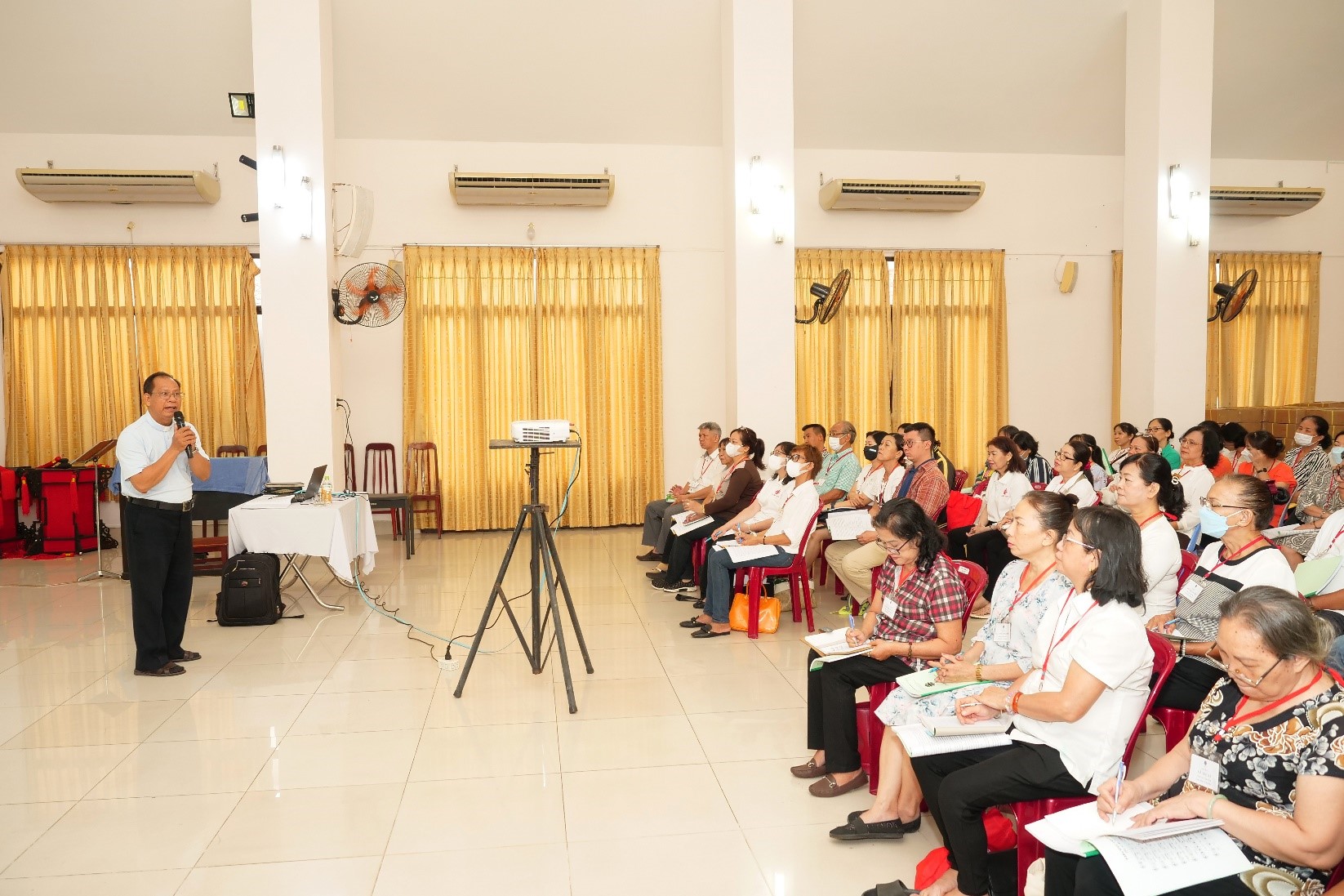 Caritas TGP Sài Gòn: Khai giảng khóa tập huấn Caritas thứ 16