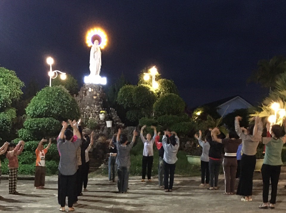 Món quà tặng Mẹ