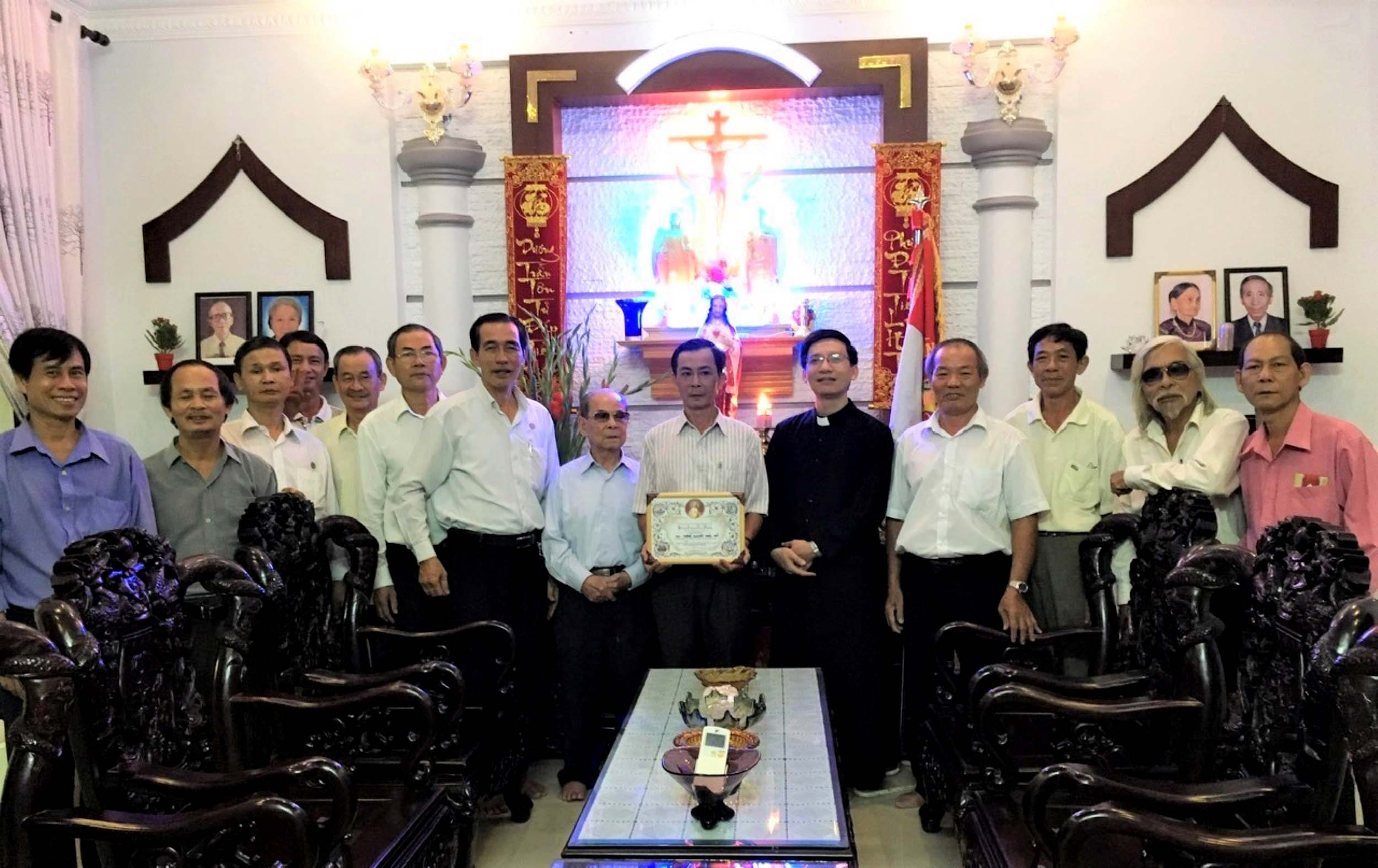 Giáo xứ Tân Trang: Gia đình Phạt tạ Thánh Tâm Chúa Giêsu - chặng đường 20 năm (2004 - 2024)