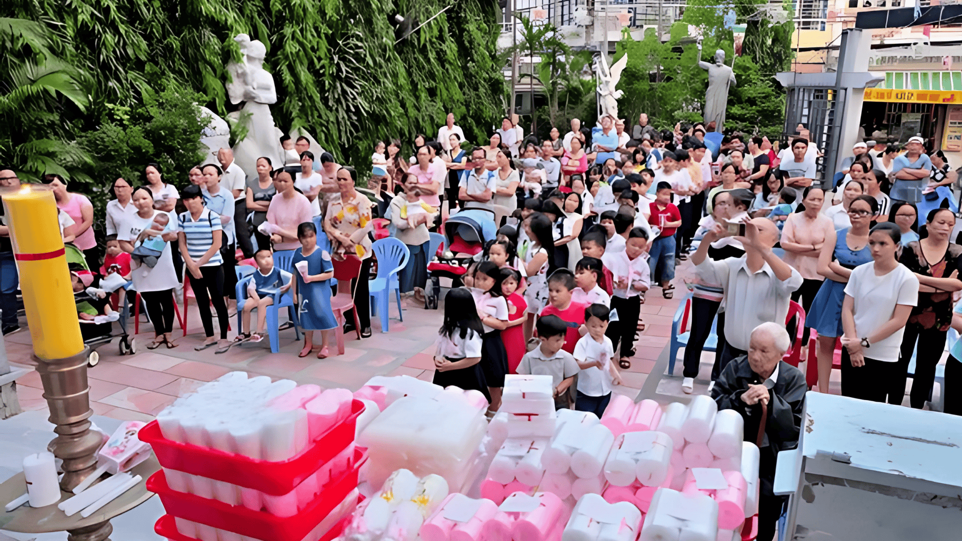 Giáo xứ Vĩnh Hòa: Lễ Đức Mẹ dâng con vào đền thờ