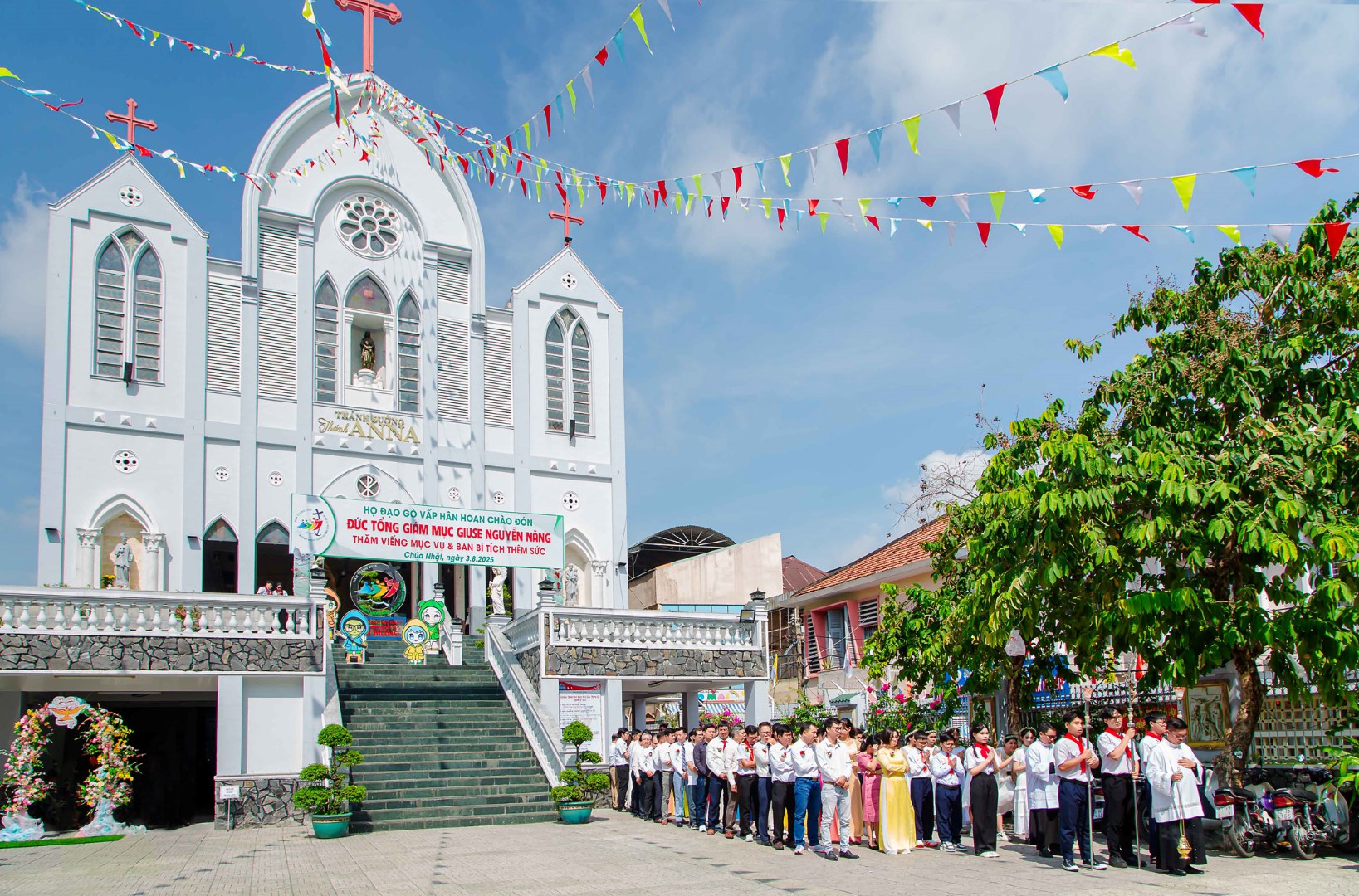 Họ Đạo Gò Vấp: Hồng Ân Thánh Linh tuôn tràn