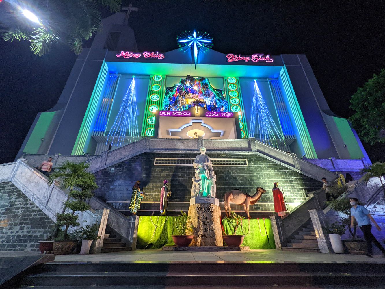 Giáo xứ Don Bosco Xuân Hiệp: Ánh sáng hy vọng trong đêm hồng phúc giáng sinh và Năm Thánh 2025