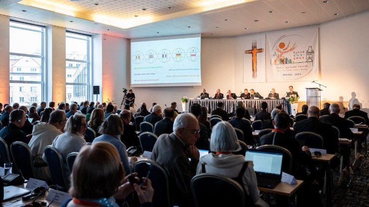 Giáo hội châu Âu tiến hành khoá họp cấp đại lục chuẩn bị Thượng Hội đồng Giám mục thế giới