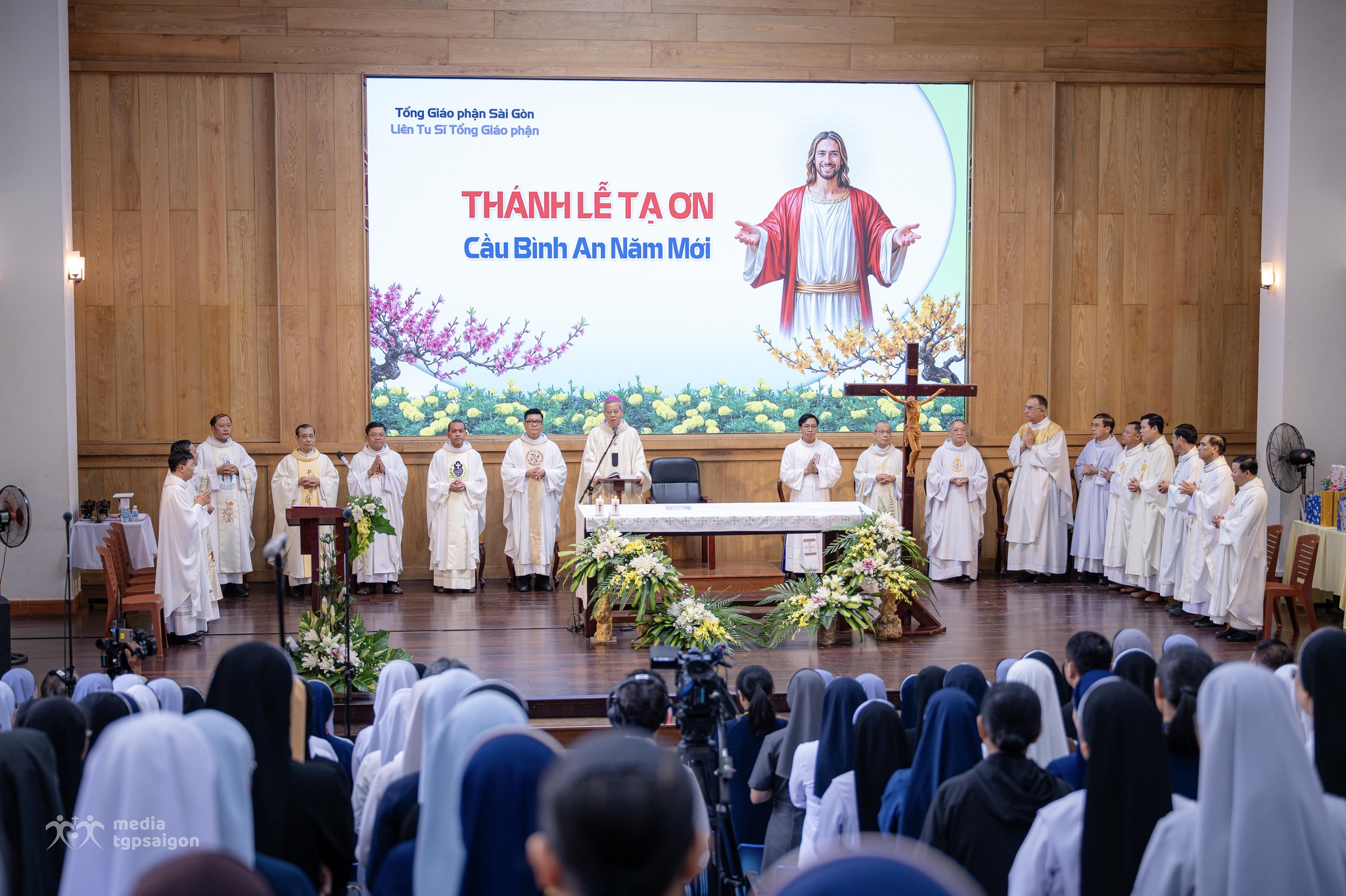 Liên Tu Sĩ Tổng giáo phận Sài Gòn mừng xuân Bính Ngọ 2026