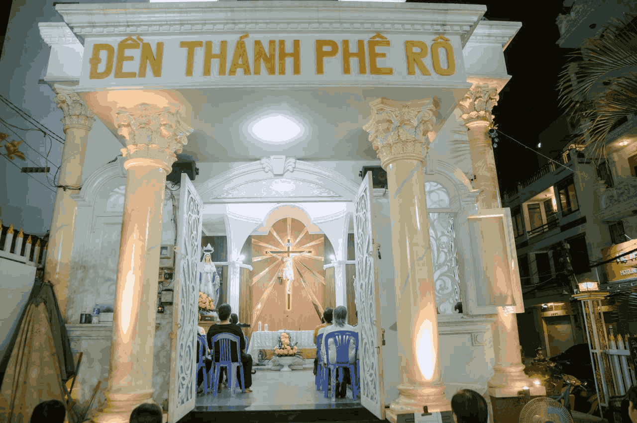 Giáo xứ Thánh Phaolô: Thánh lễ cầu cho các bệnh nhân tại Đền Thánh Phêrô, giáo khu II