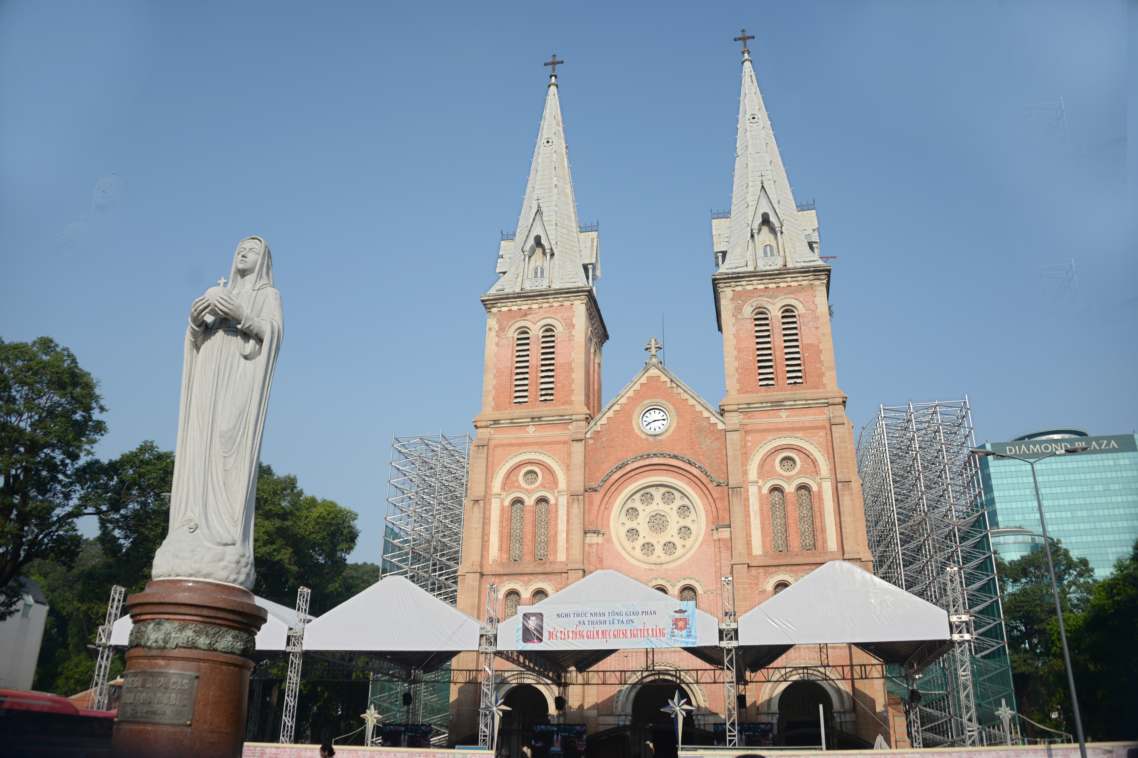 Ngày 09/12: Cung Hiến Nhà thờ Đức Bà Sài Gòn