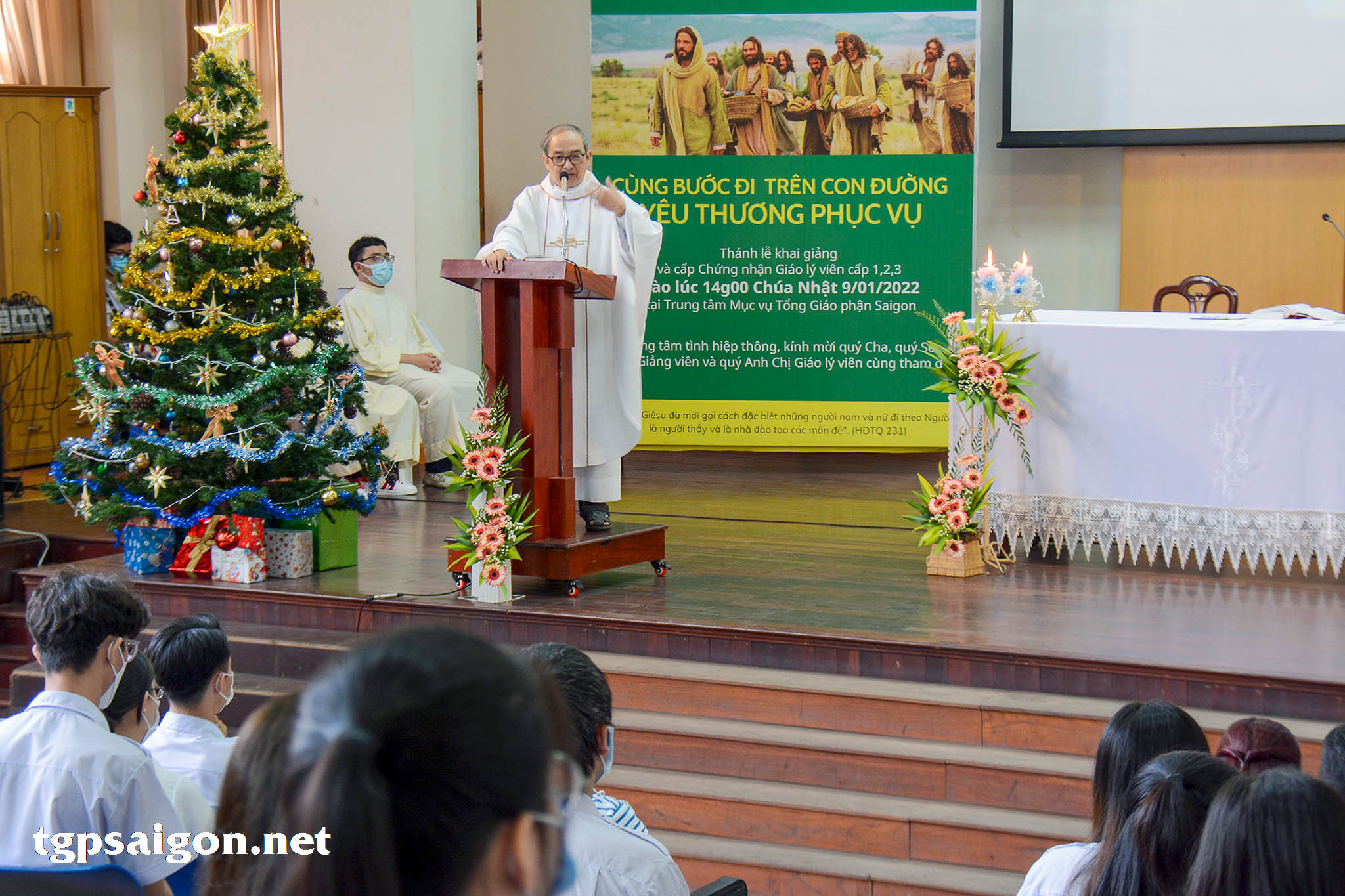 Tổng Giáo phận Sài Gòn: Thánh lễ khai giảng khóa đào tạo Giáo lý viên khóa 14 - năm 2022