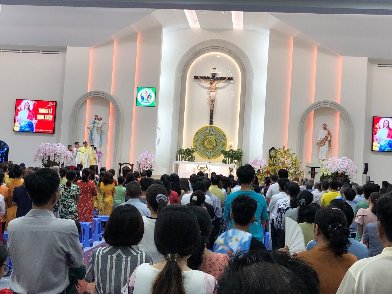 Giáo xứ Thái Bình: Thánh lễ đêm Giao Thừa 2024