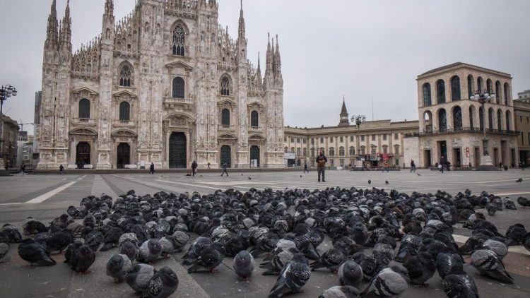Toàn nước Ý ngưng các Thánh lễ cộng đồng, kể cả lễ an táng, cho đến ngày 03/04