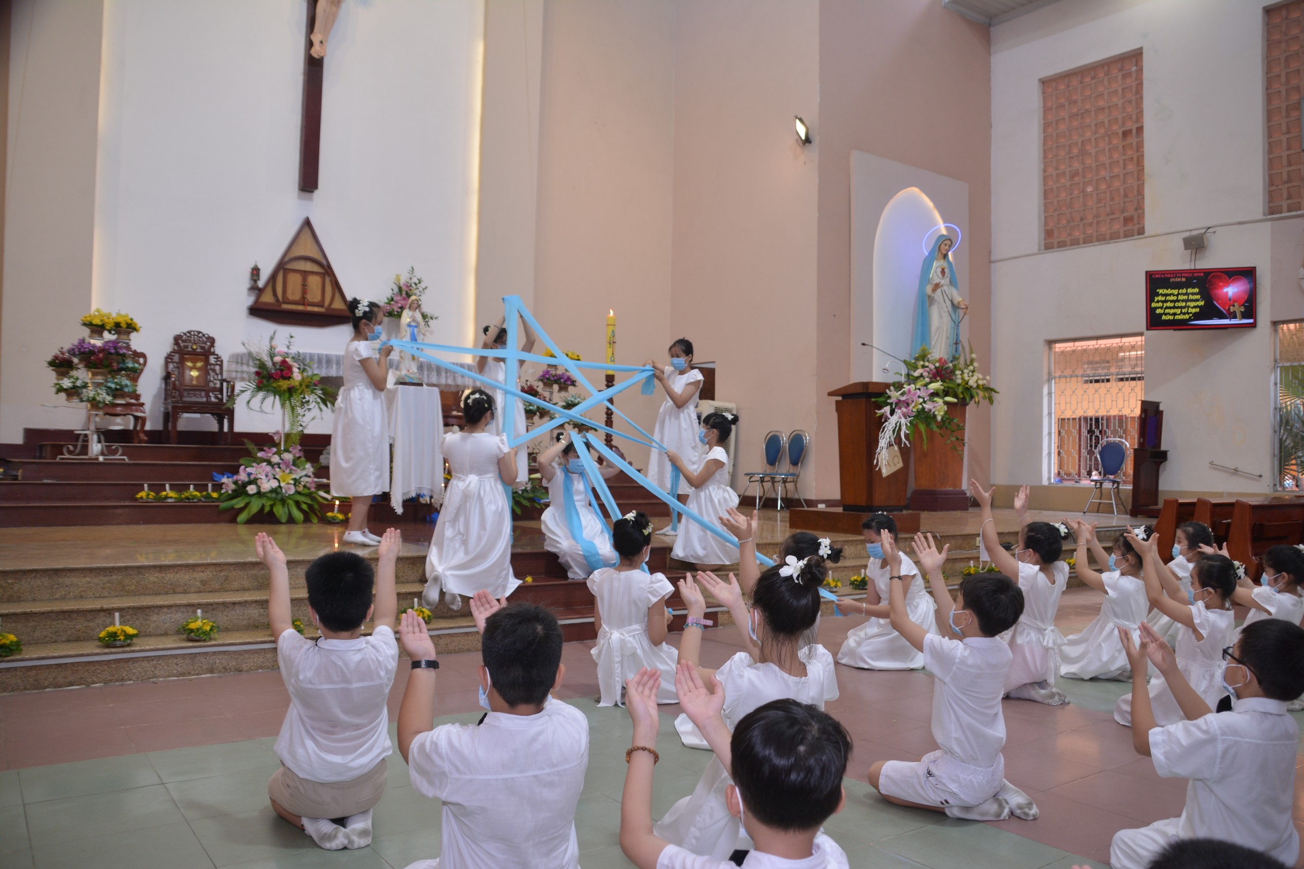 Giáo xứ Hà Đông: Lễ tuyên hứa lớp Bao đồng và mừng Ngày của Mẹ 9-5-2021