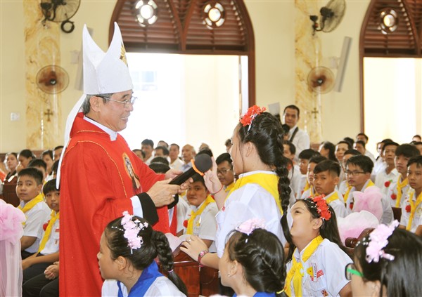 Giáo xứ Đông Quang: Thánh lễ Thêm Sức