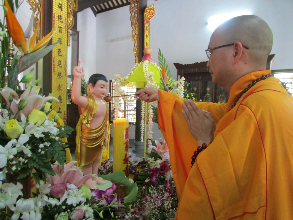 Tìm hiểu về Lễ tắm Phật