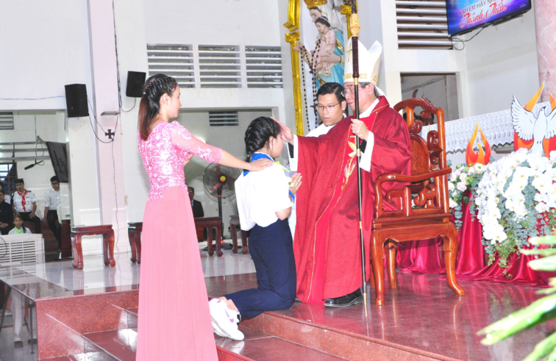 Giáo xứ Bình Thuận: Hồng ân Thánh Thần