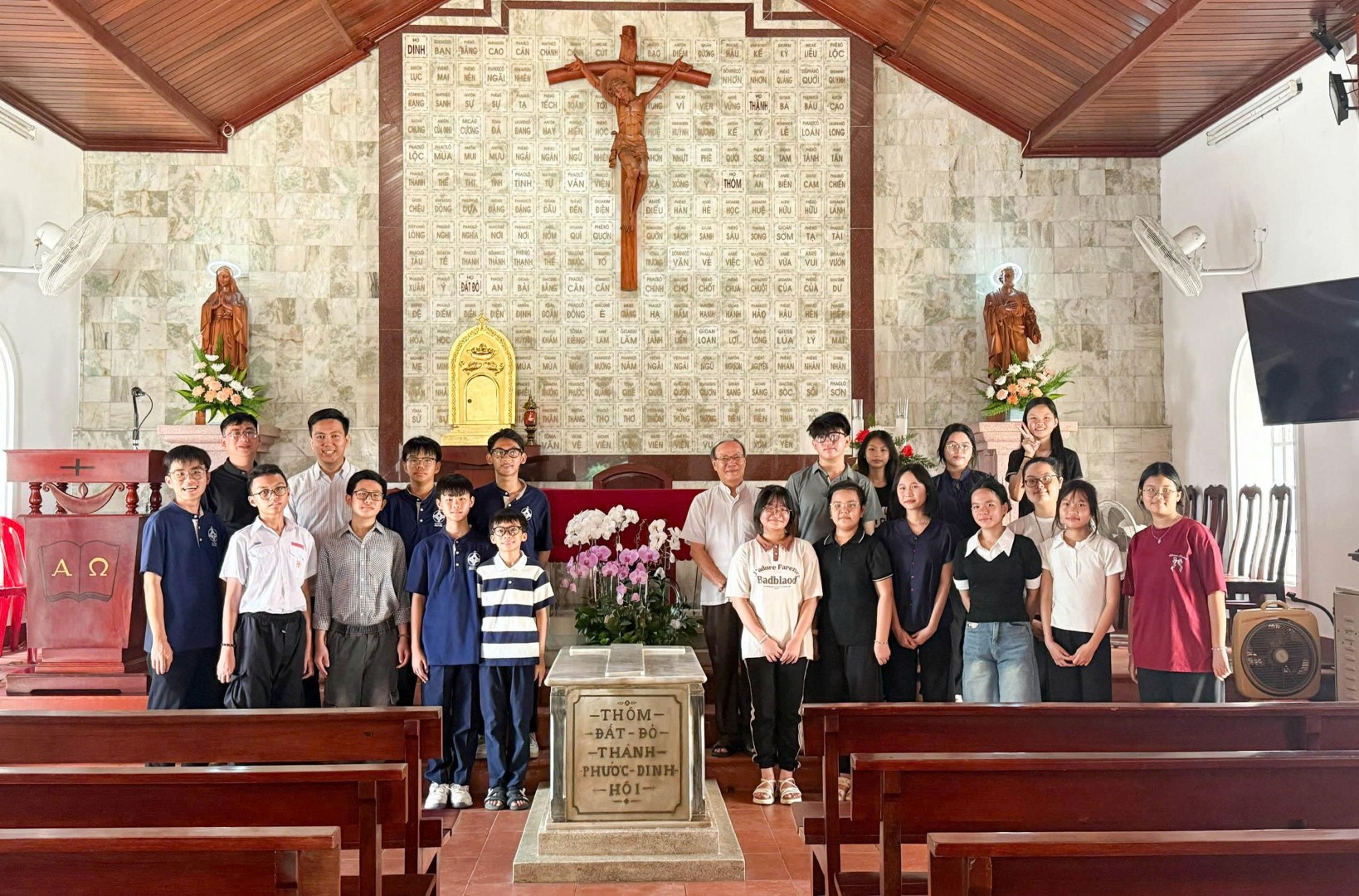 Nhóm Ơn gọi Giáo xứ Nhân Hòa hành hương và dã ngoại tại Vũng Tàu