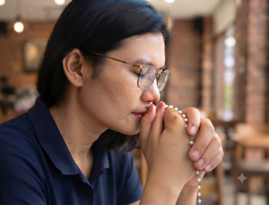 Kinh Mân Côi – lời kinh đi cùng cuộc đời