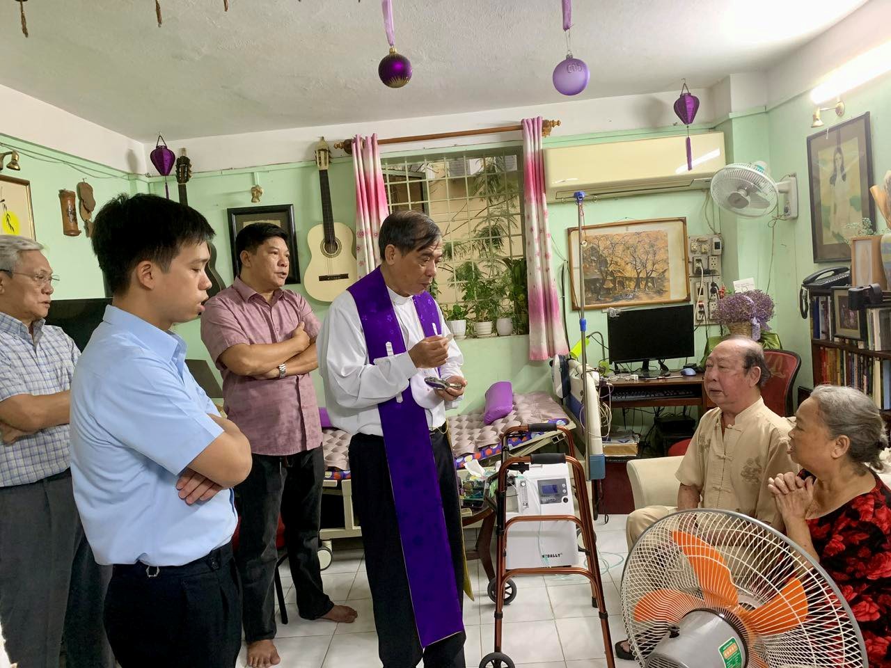 Giáo xứ Phát Diệm: Những chuyến thăm bệnh nhân tràn đầy tình chúa và tình người