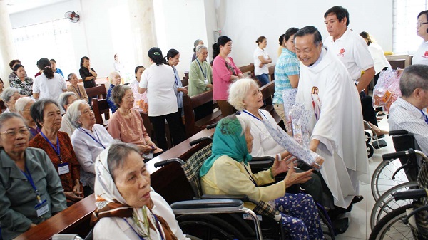 Giáo xứ Tân Việt: Ngày Quốc tế bệnh nhân