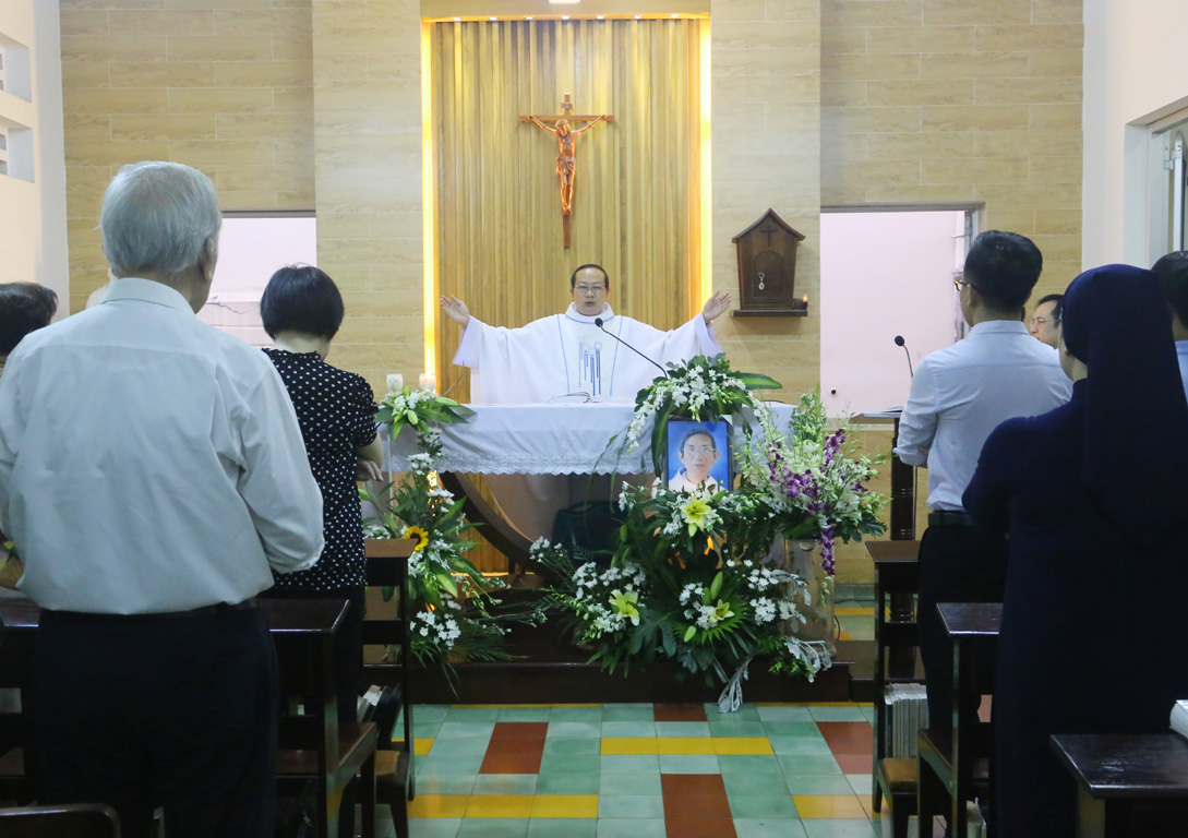 Tu Viện Nữ Tử Bác Ái Thánh Vinh Sơn: lễ giỗ 3 năm của linh mục Augustinô Nguyễn Viết Chung