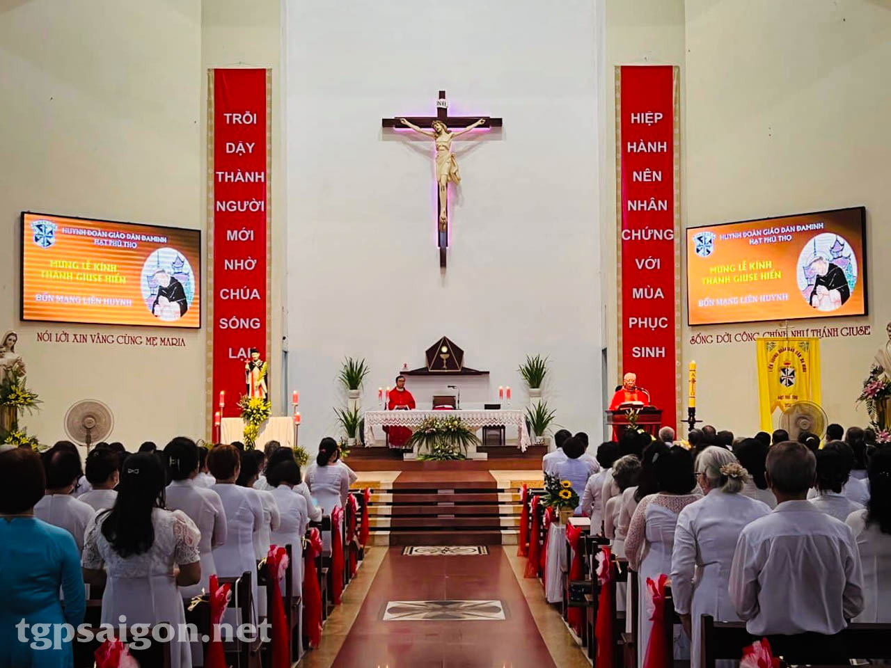 Liên Huynh Thánh Hiển Giáo hạt Phú Thọ mừng bổn mạng 9-5-2022