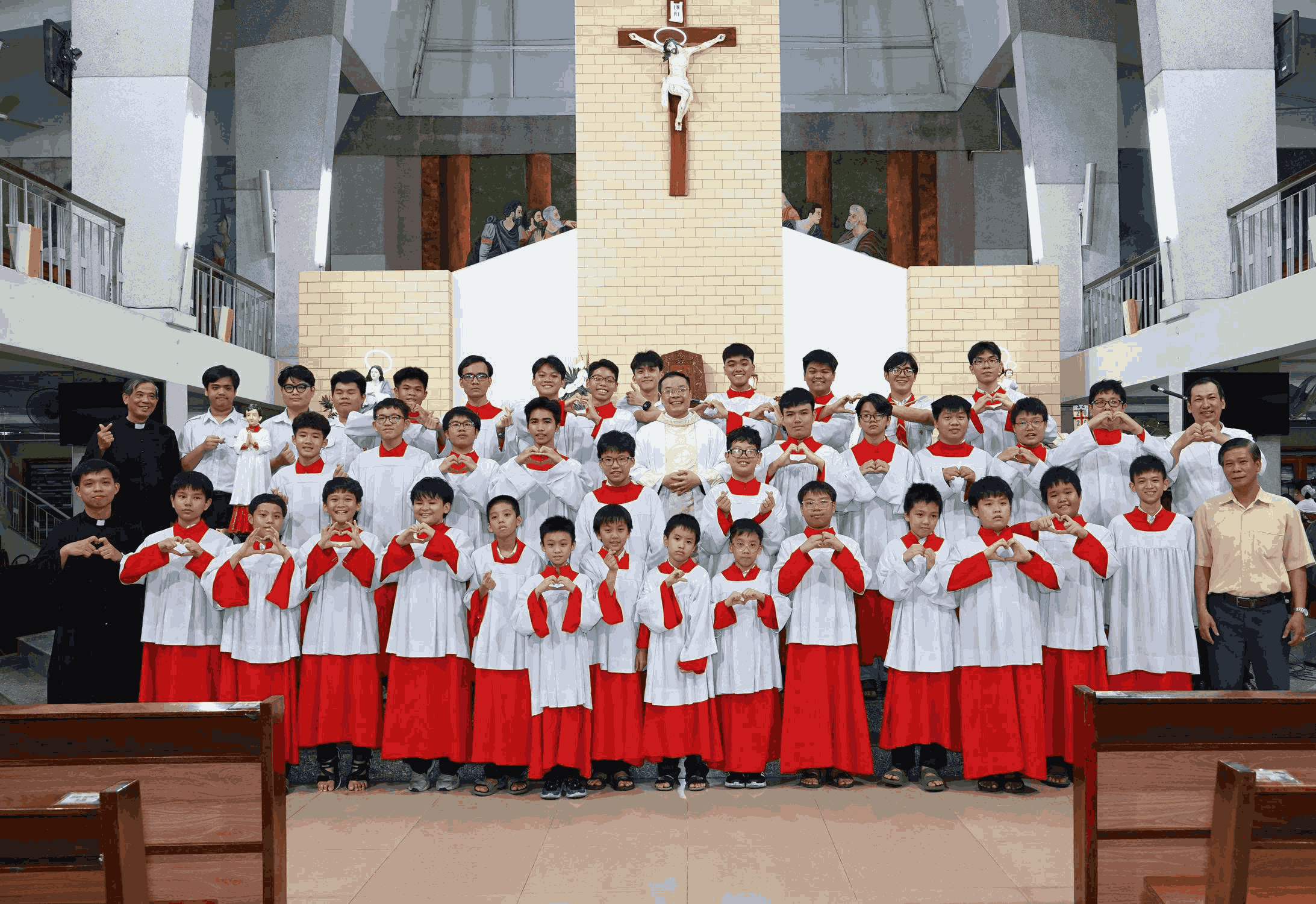 Giáo xứ Phát Diệm: Ban Lễ sinh mừng bổn mạng Thánh Đaminh Saviô