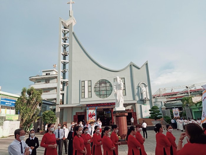 Nhà thờ Thạch Đà: Thánh lễ mừng Bổn mạng Liên ca đoàn 10-6-2022