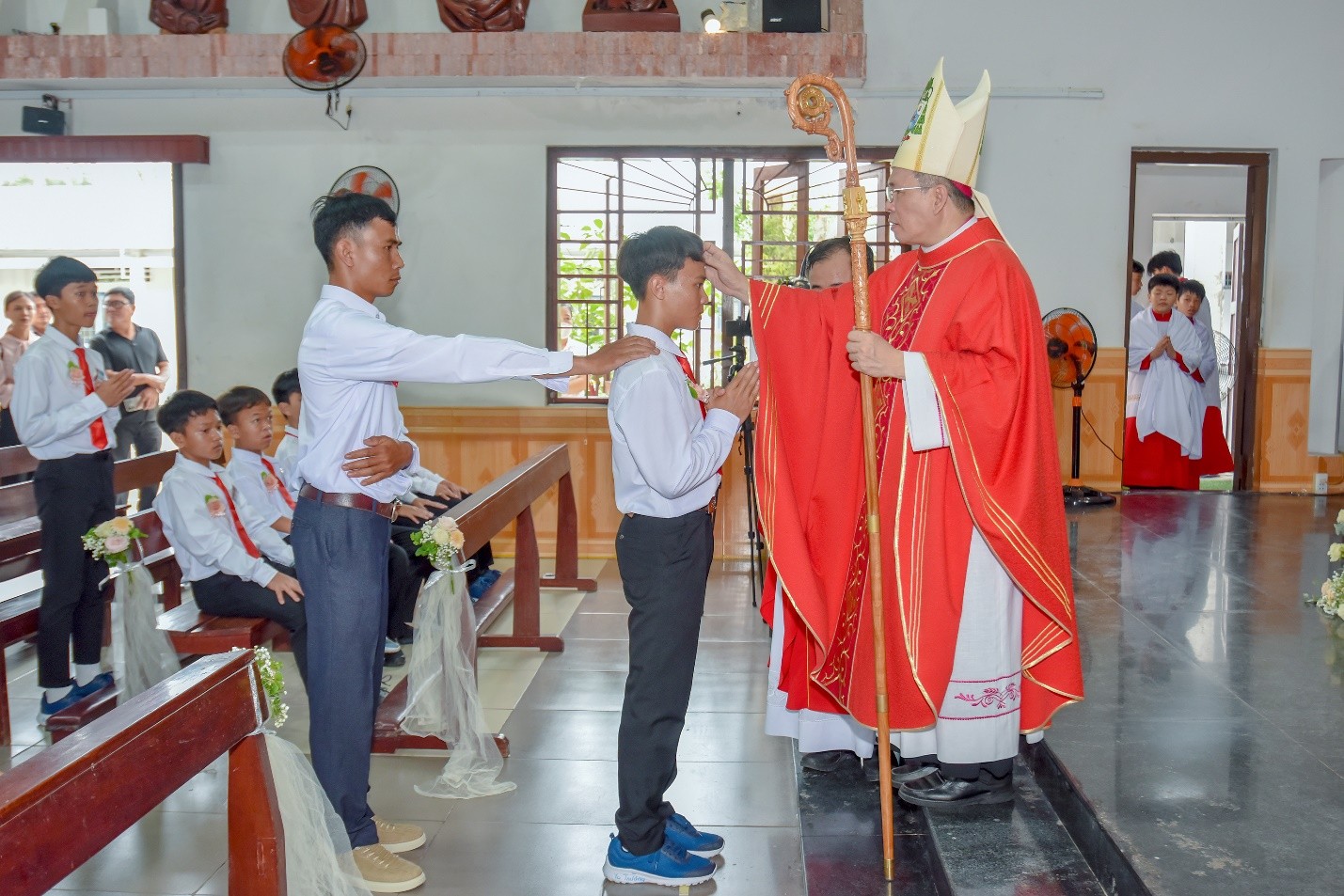 Giáo xứ Thánh Giuse Cần Giờ: Hồng ân Chúa Thánh Thần
