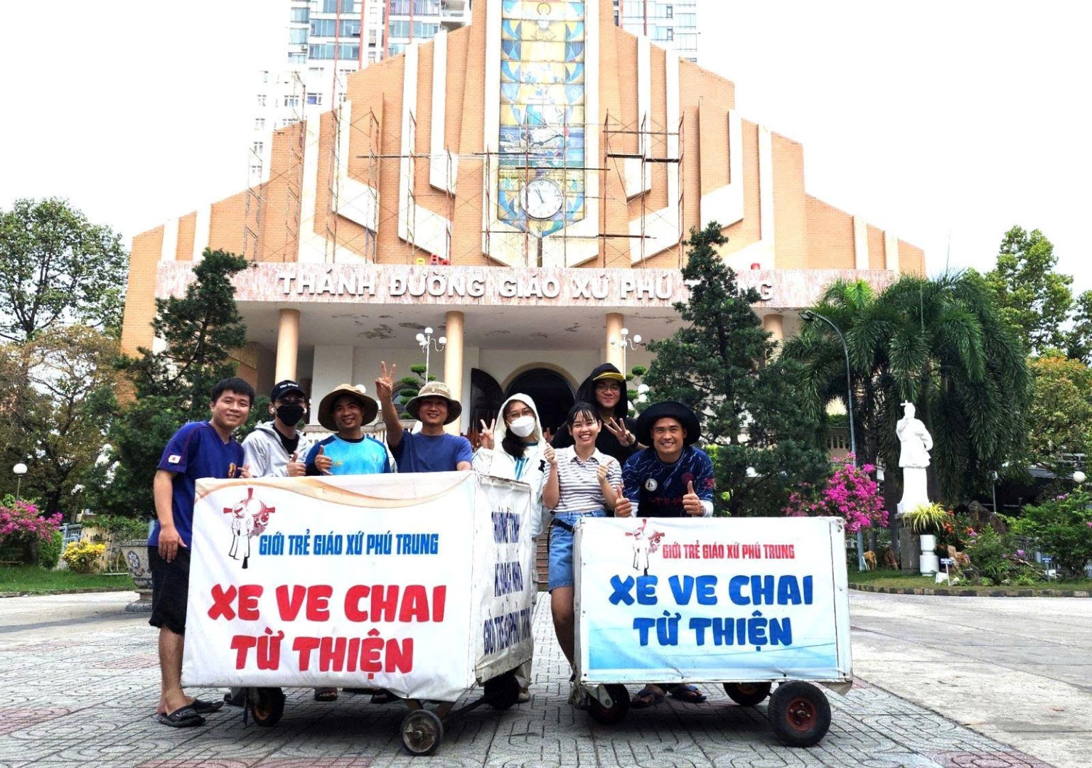 Tháng ngày nơi Phú Trung