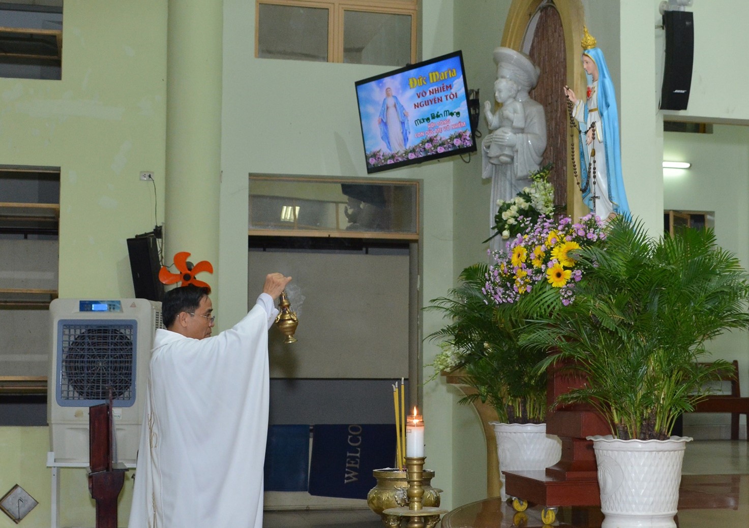Giáo xứ Lam Sơn: Mừng bổn mạng Hội dòng Con Đức Đức Mẹ Vô Nhiễm và Hiệp hội giáo xứ 8-12-2023