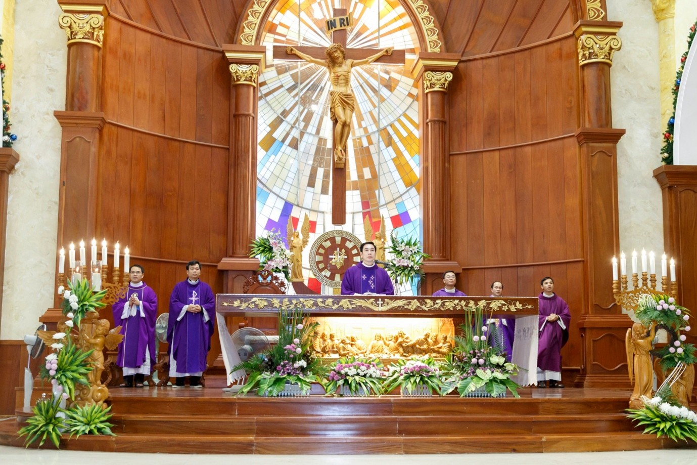 Thánh lễ đưa chân Cha Phanxicô Assisi Đinh Hồng Phúc