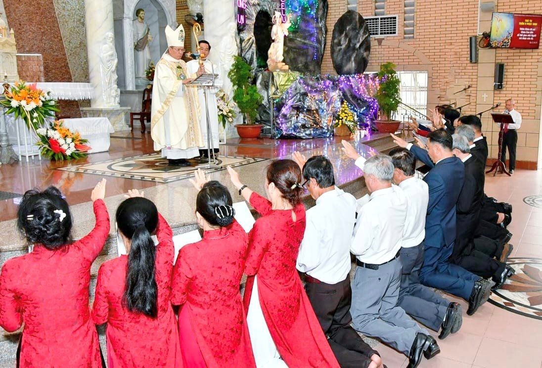 Gx. Hoàng Mai: Thánh lễ Tuyên hứa, ra mắt tân Hội đồng Mục vụ Giáo xứ 10.4.2024