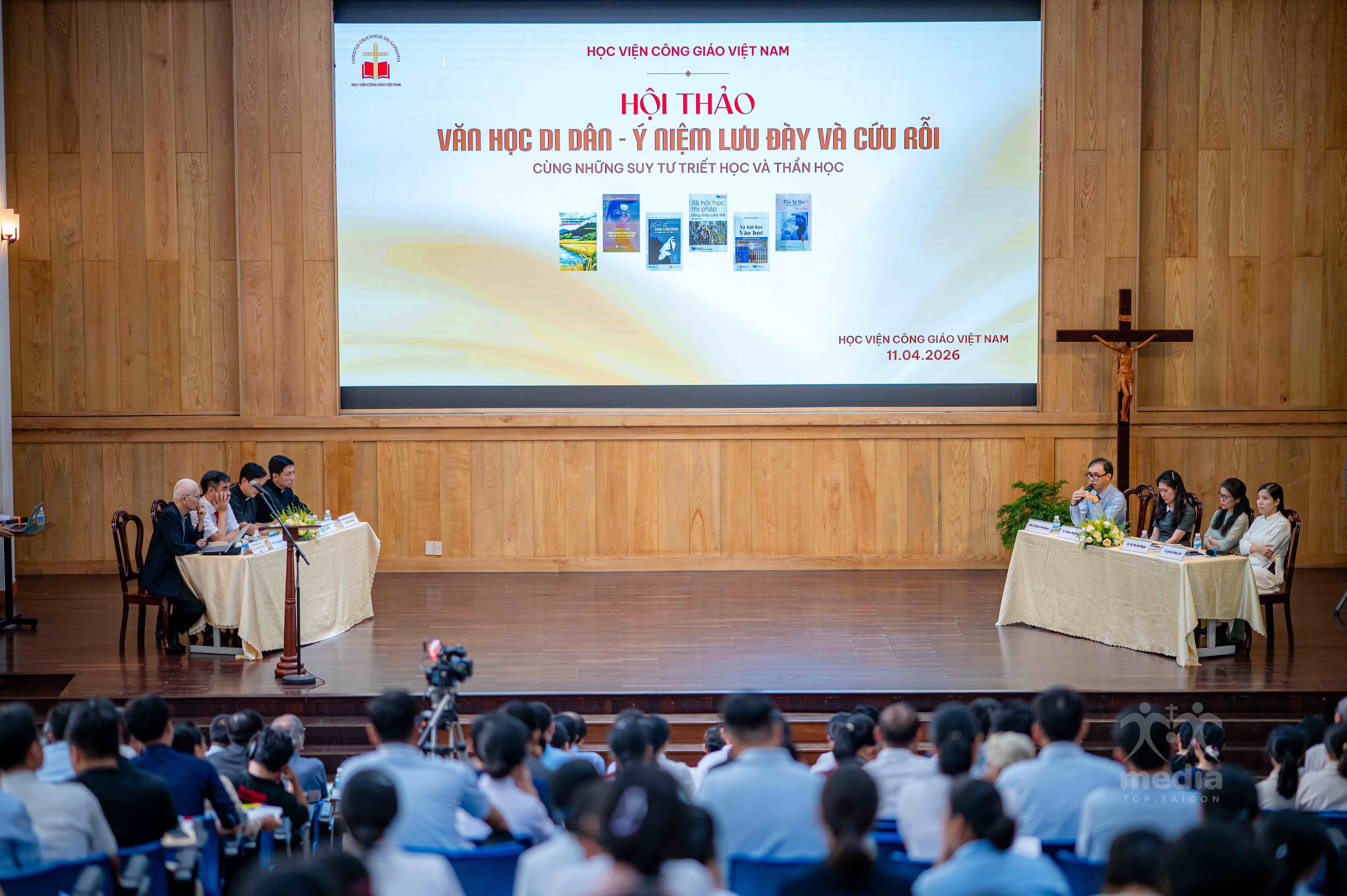 Hội thảo khoa học: Văn chương, Văn học Di dân, Ý niệm lưu đày và Cứu rỗi