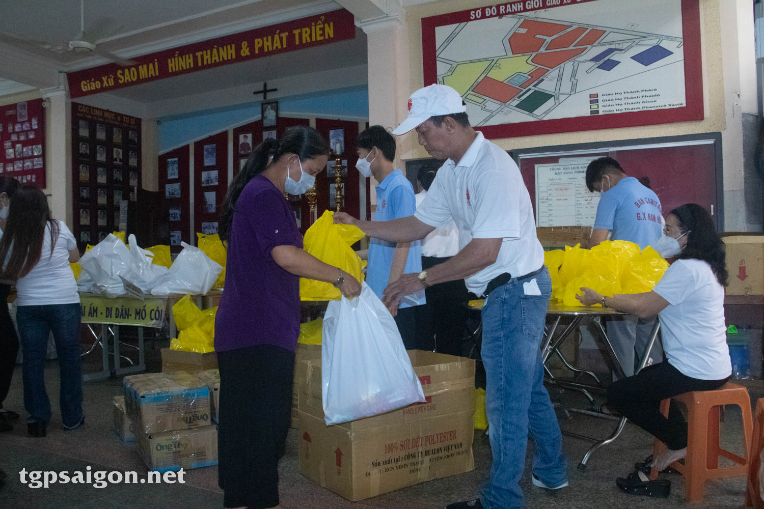 Ban liên kết Caritas hạt Chí Hòa: Tổ chức Ngày Quốc tế Vì Người Nghèo ngày 12-11-2022