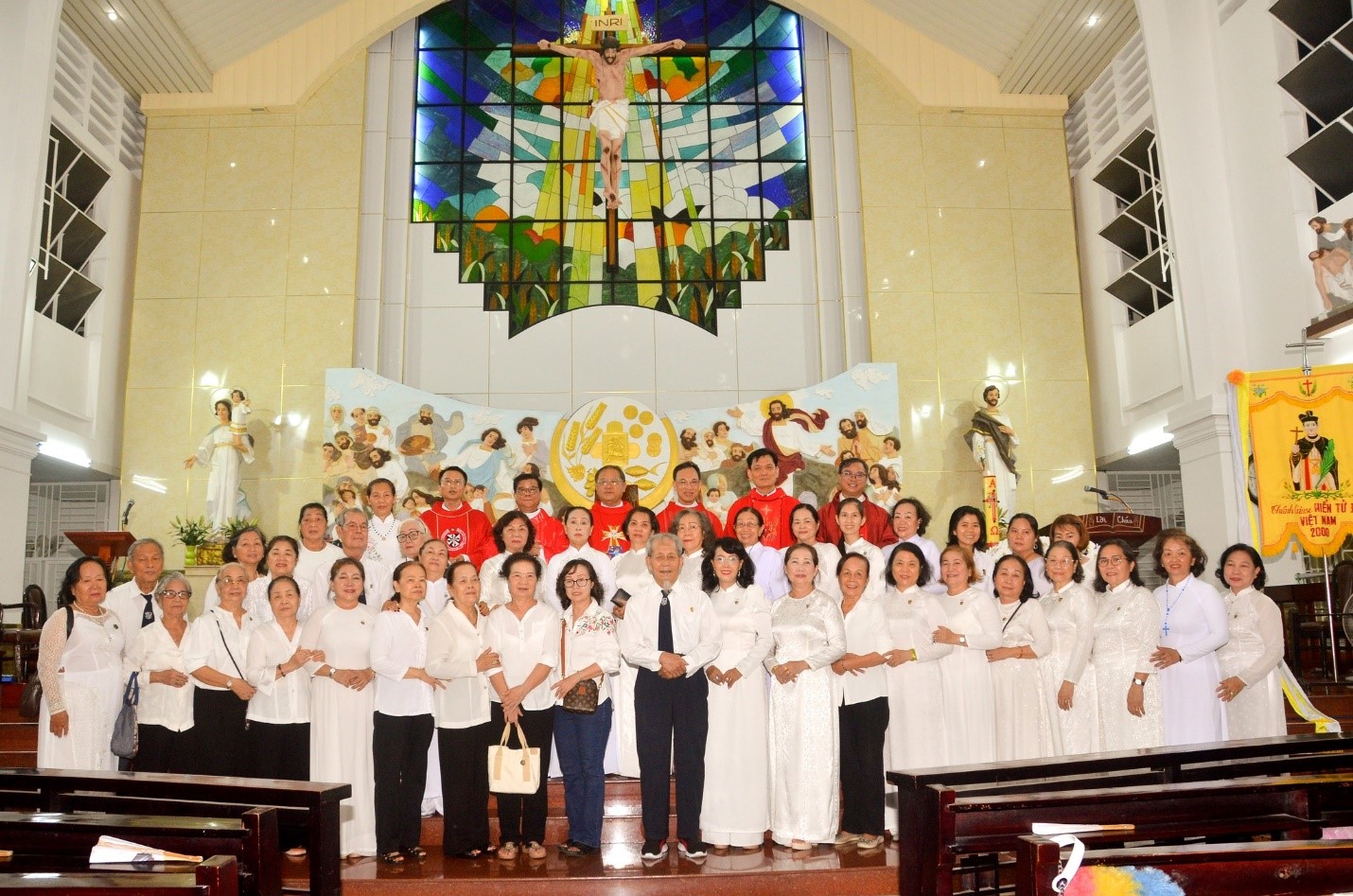 Giáo hạt Phú Thọ: Liên Huynh Thánh Hiển mừng bổn mạng 9-5-2024