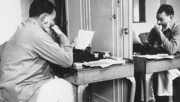 Đức Mẹ trong tâm hồn Hemingway và Đức Giáo hoàng Lêô XIV