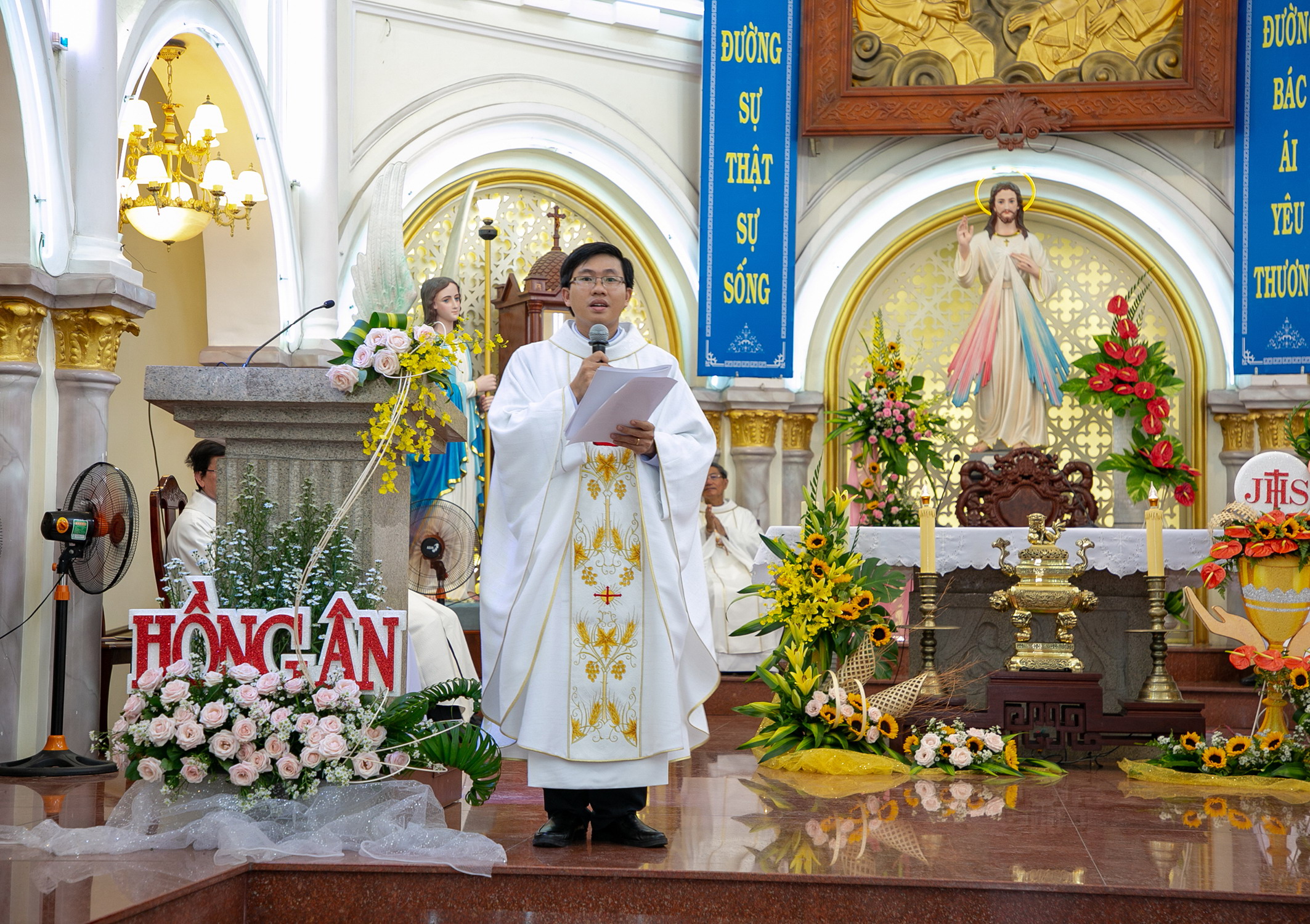 Thánh lễ Tạ ơn của tân linh mục Phêrô Nguyễn Đức Trọng